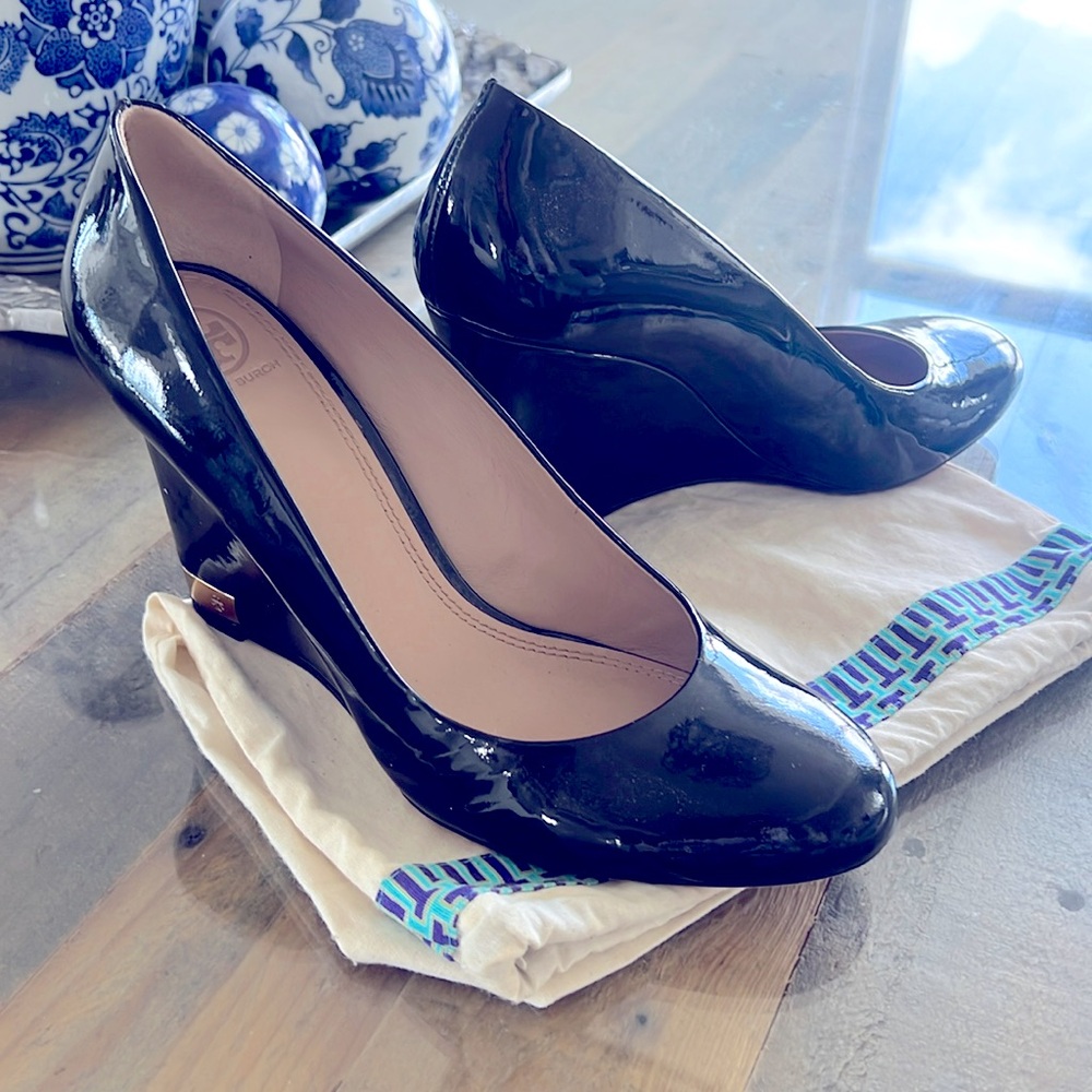 Tory Burch Astoria Patent Wedges LIKE NEW